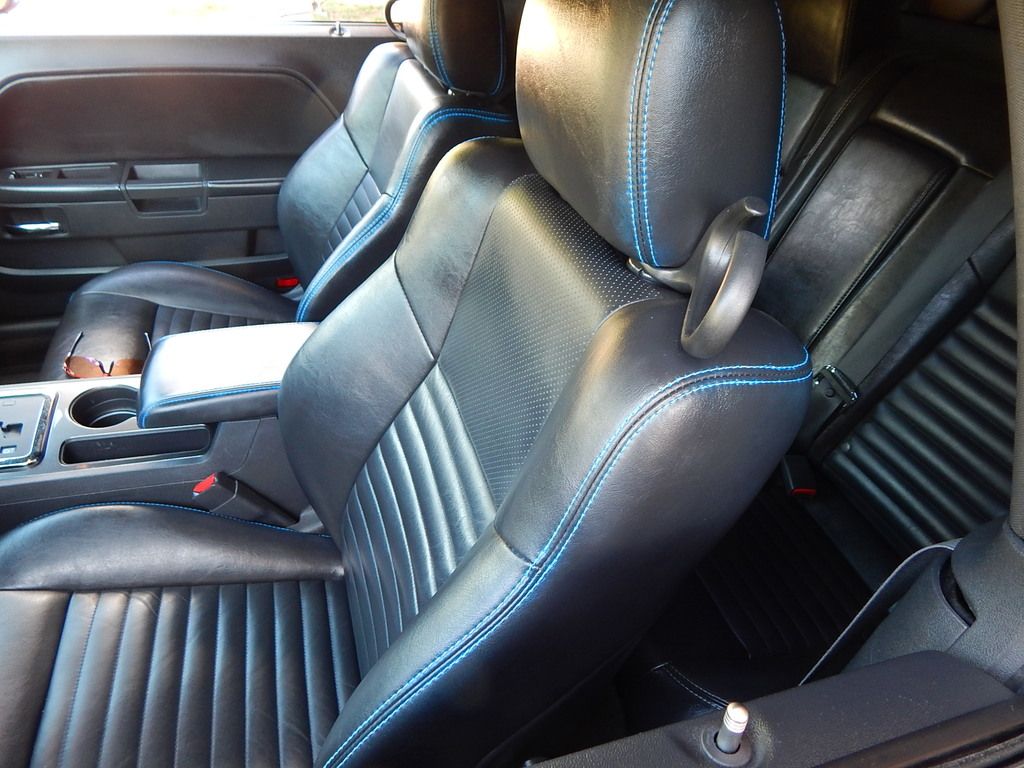 Dying leather seat stitching...wow!!! Dodge Challenger Forum